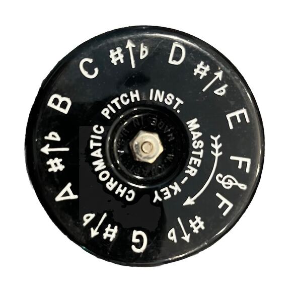 Vintage Chromatic Pitch Pipe Instrument The Master Key WM Kratt Co A-440 13 Keys - Picture 2 of 7